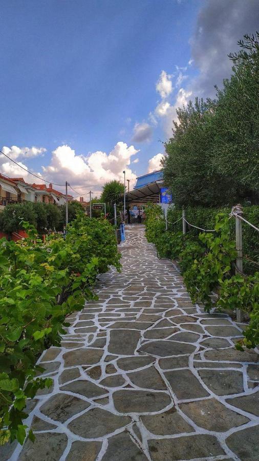 Capitan Nikos Aparthotel Gerakini Bagian luar foto