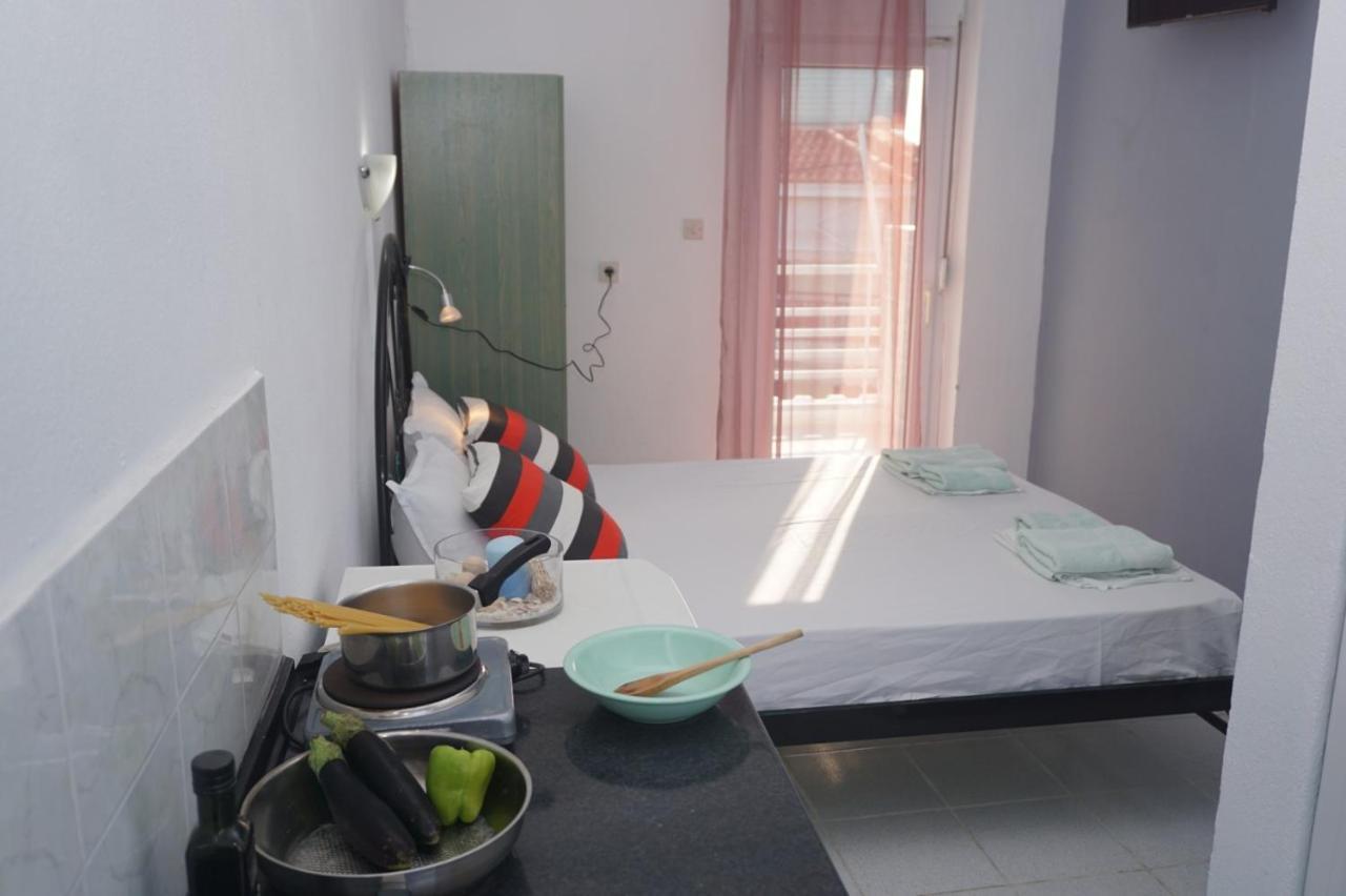 Capitan Nikos Aparthotel Gerakini Bagian luar foto